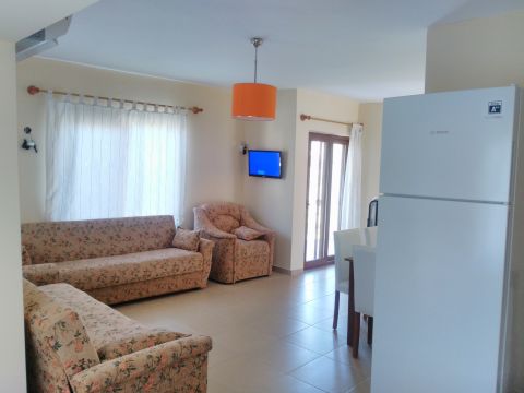 Apart No 4